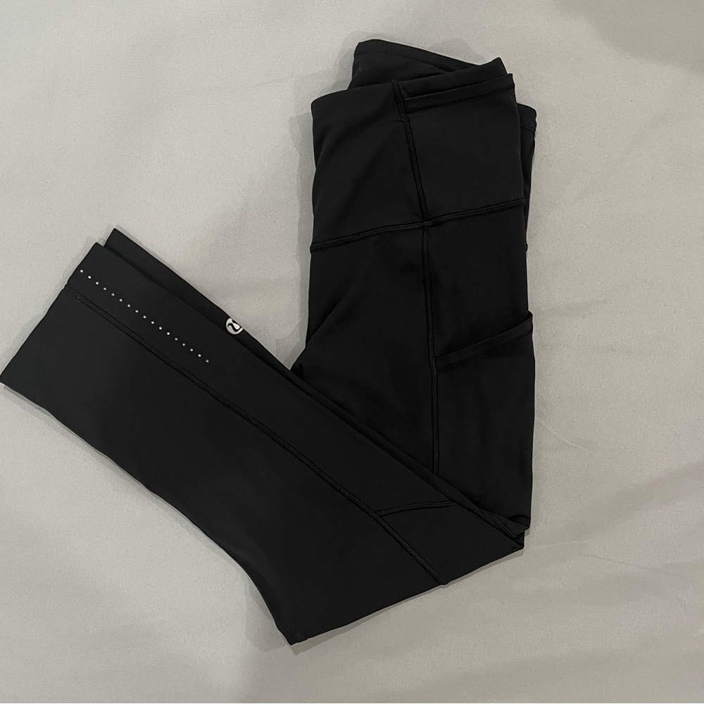 Lululemon Black Cropped Leggings With Pockets